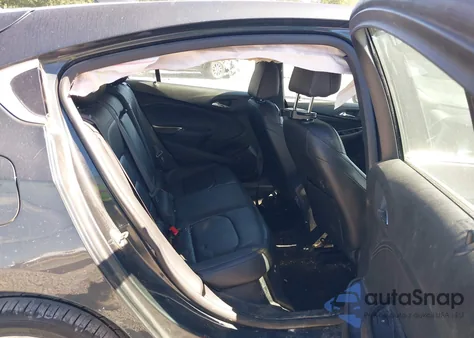 2017 Chevrolet Cruze Premier z USA, uszkodzony, nr VIN 3G1BF6SMXHS586052